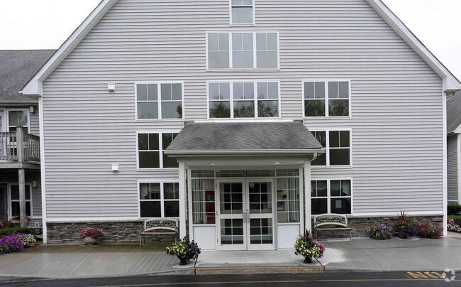 eNTRANCE - Middlecrest Crossing 55+ Senior Apartments