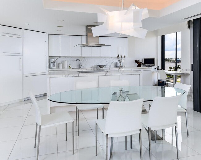 Foto del edificio - 3100 S Ocean Blvd