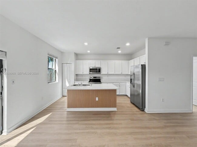 Building Photo - 11296 SW 254th Ter