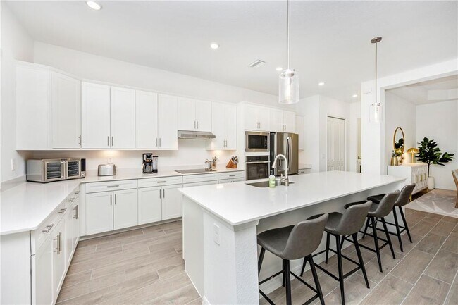 Building Photo - 17662 Santorini Ct
