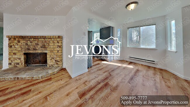 Foto del edificio - 1722 E 56th St