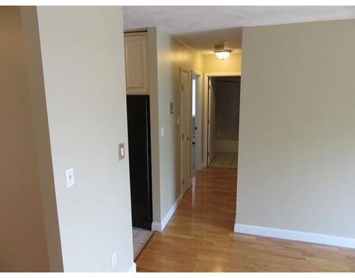 Building Photo - 59 Highland Glen Dr
