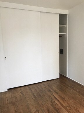 Building Photo - 3670 Villa Ter