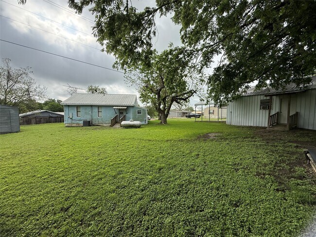 Foto del edificio - 1203 County Rd 254