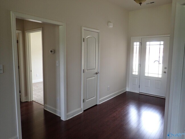 Foto del edificio - 29635 Laura Ridge Dr NW