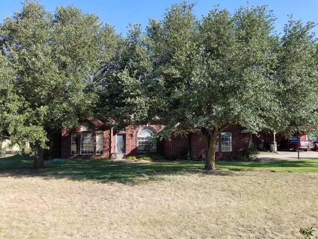 Building Photo - 1973 Old Ranch Rd