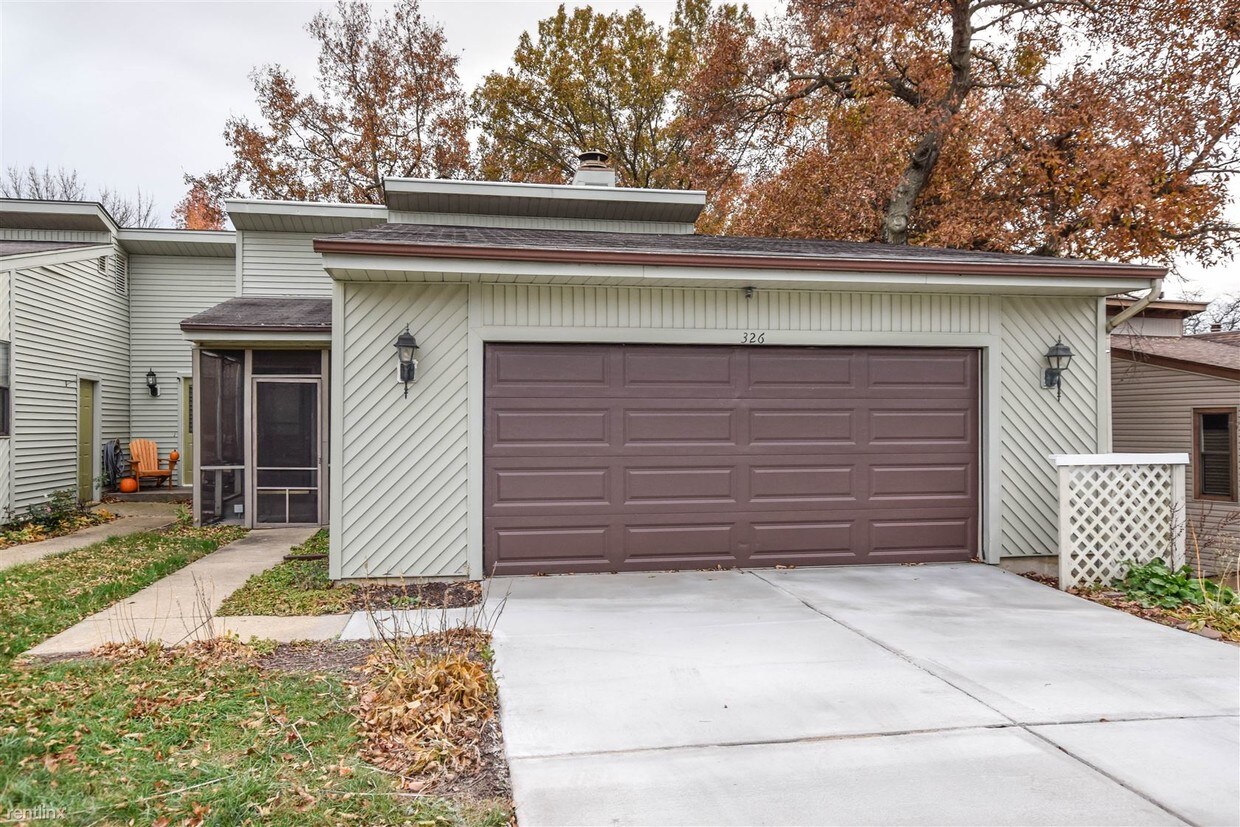 Primary Photo - 326 Villa Dr