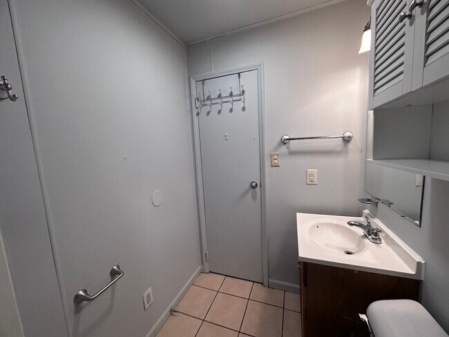 Foto del edificio - 1504 Edgewood-