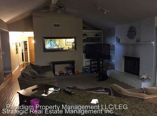 Building Photo - 409 W Audubon Dr