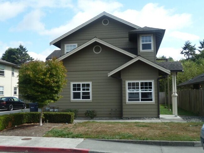 Building Photo - 2712 Meadow Crk