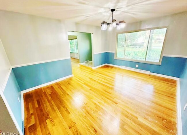 Foto del edificio - 2947 Chamberlain Rd