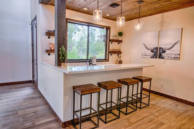 Foto del edificio - 481 S Yarrow Ln