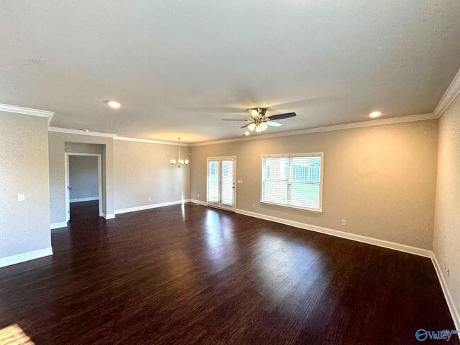 Building Photo - 341 River Rock Dr