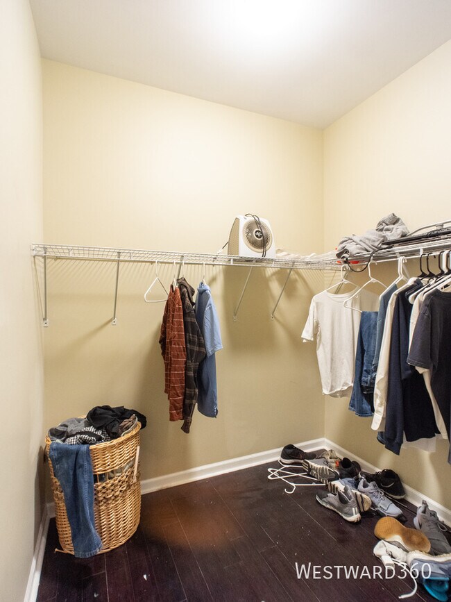 Foto del edificio - 1906 W 17th St