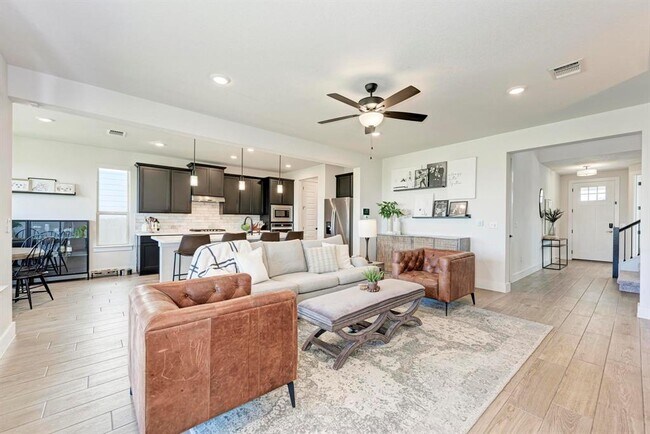 Building Photo - 8417 Thompson Teal Trl