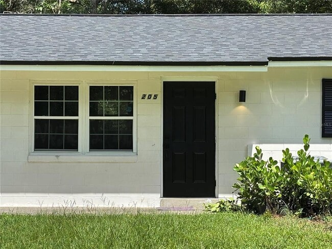 Building Photo - 205 S Chandler Ave