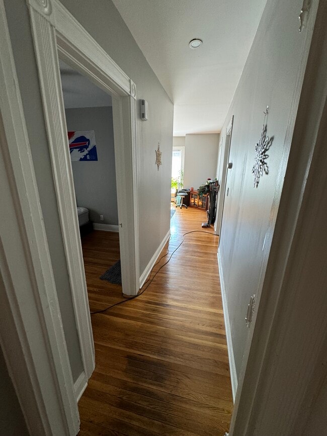 Building Photo - 415 Rutger St