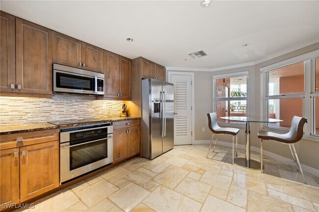 Building Photo - 265 Barefoot Beach Blvd