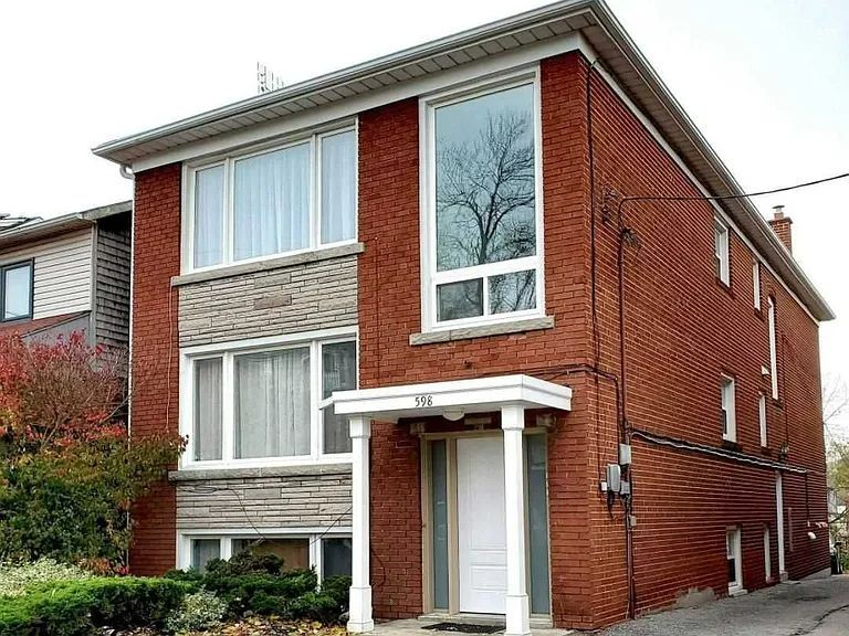 Primary Photo - 598 Lauder Ave