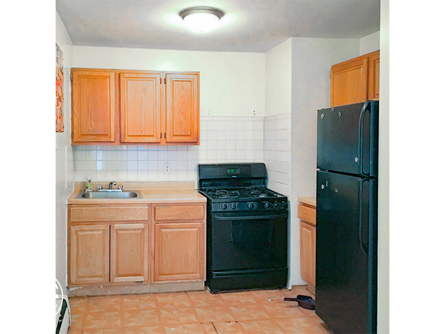 Building Photo - 2406 Newkirk Ave
