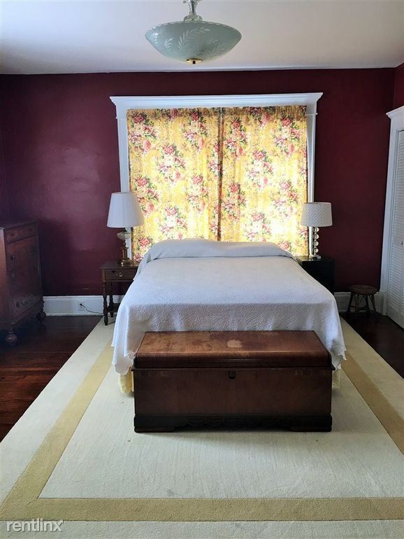 Foto del edificio - 5 br, 2.5 bath House - 430 Monroe St