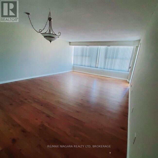 Photo du bâtiment - 7 Gale Crescent