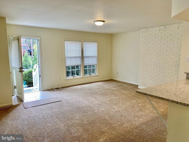 Building Photo - 4733 Bradley Blvd