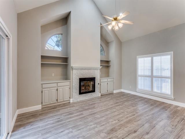 Foto del edificio - 4125-4121 One Pl Ln