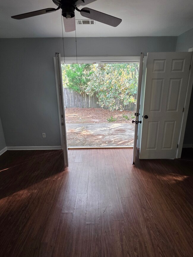 Foto del edificio - 1259 Orange Ave E