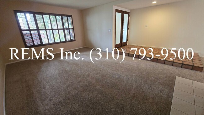 Building Photo - Large 4 Bedroom Single-Family Home with Pool & 2-Car Garage