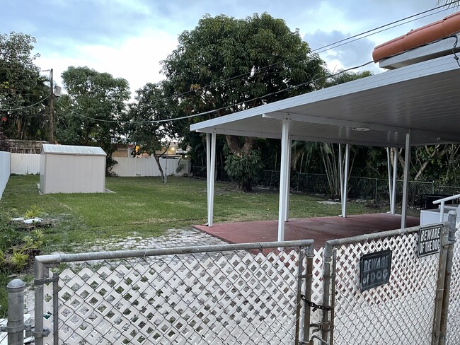 Photo - 51 SW 59th Ave House