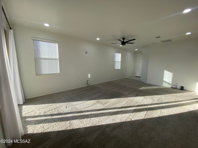 Building Photo - 12265 N Sutter Dr
