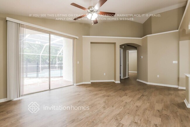 Foto del edificio - 2502 Clareside Dr