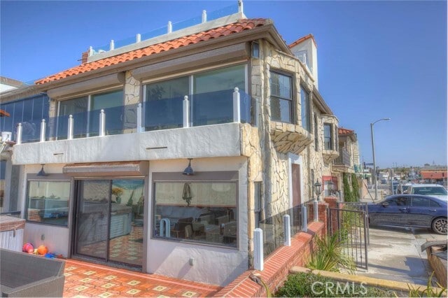 Foto del edificio - 6800 W Oceanfront