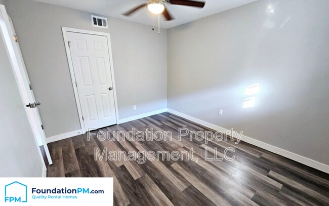 Foto del edificio - 2400 Alcy Park Ln