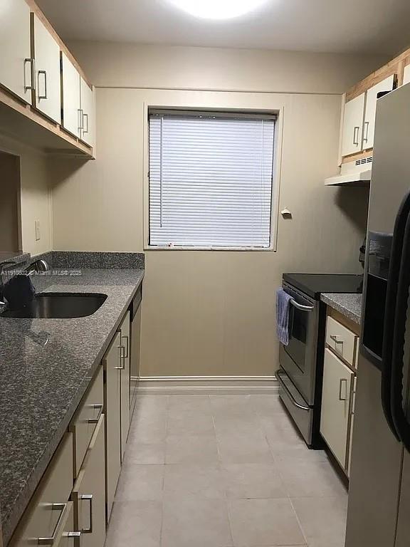 Foto del edificio - 6031 Shaker Wood Cir