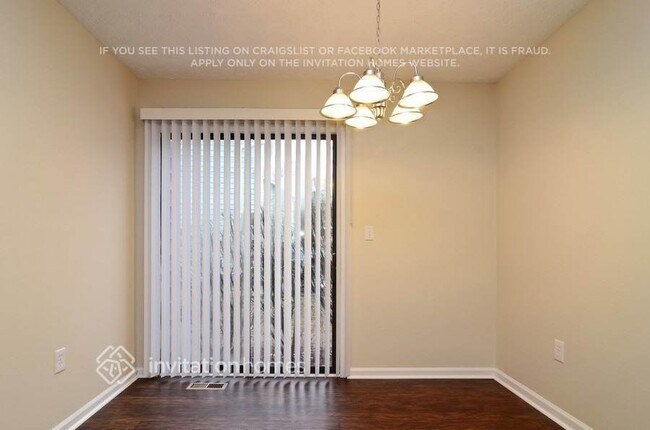 Foto del edificio - 6601 Valley Hill Dr
