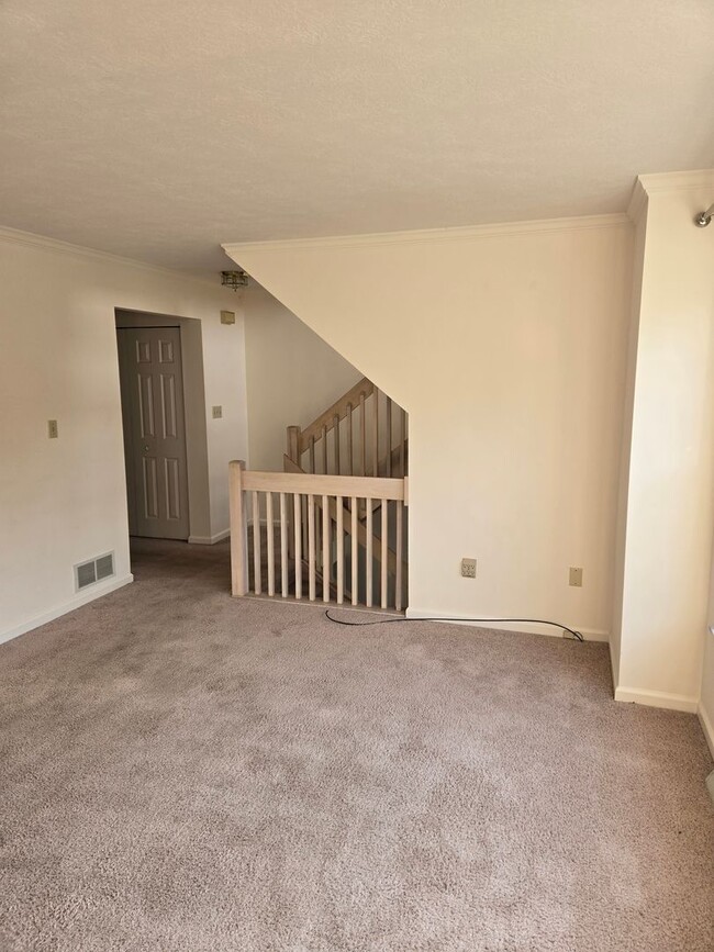 Building Photo - Spacious 3-bedroom Gibsonia townhome
