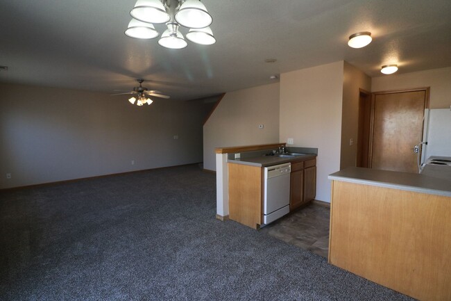 Foto del edificio - AWESOME 3 BEDROOM HOME CLOSE TO FORT RILEY