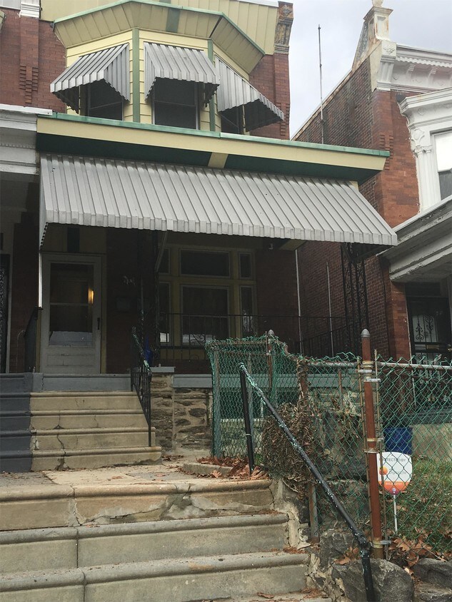 Primary Photo - 547 E Tulpehocken St