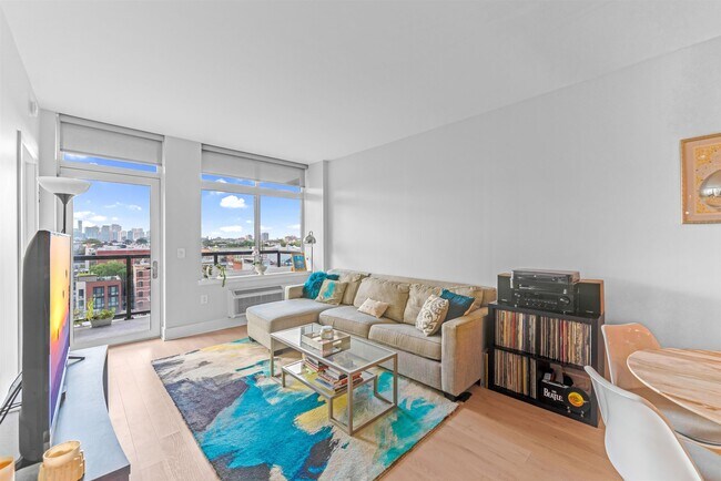 Foto del edificio - 1400 Hudson St