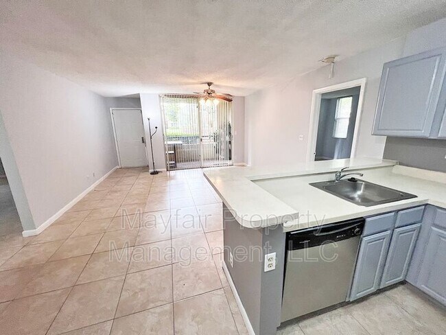 Building Photo - 711 Lyons Rd