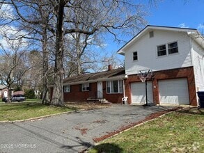 Building Photo - 217 Elmwood Rd