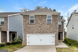 Building Photo - 1871 Simmons Ln