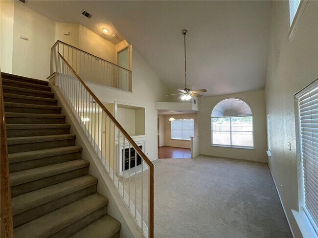 Building Photo - 1710 W Pflugerville Pkwy