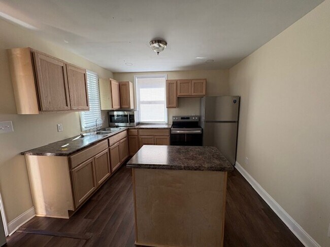 Foto del edificio - 3826 John Marshall Rd