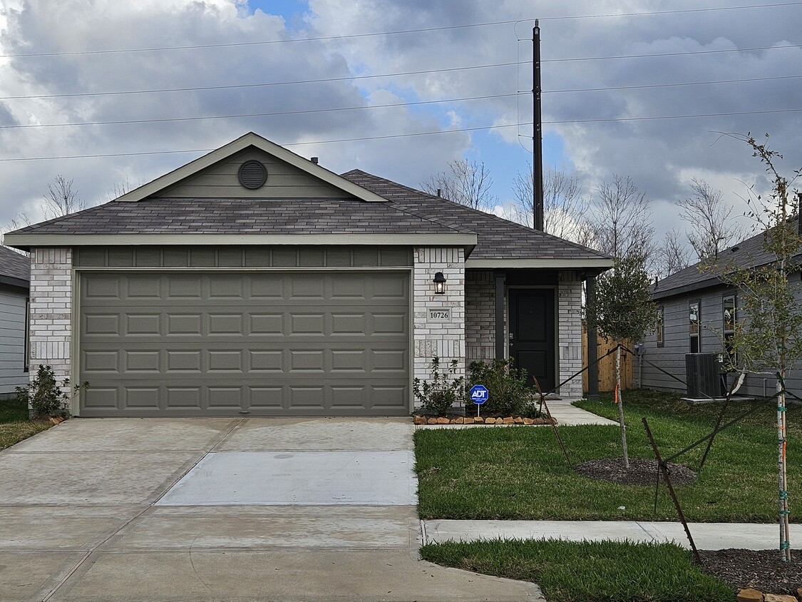 Foto principal - 10726 Lavender Cotton Ln