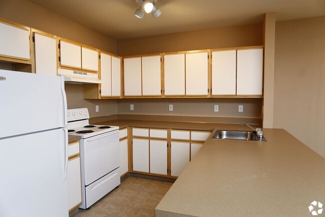 Kitchen - Gateway Village