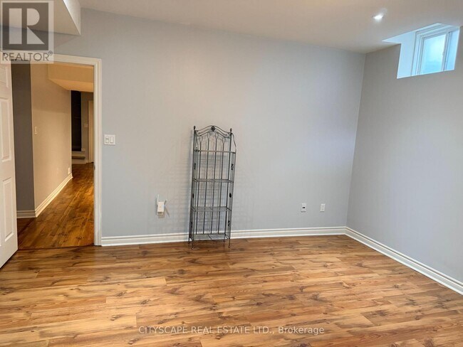 Building Photo - 1210 Christie Cir
