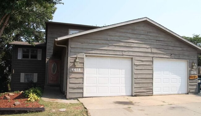 Building Photo - 4618 S Louise Ave